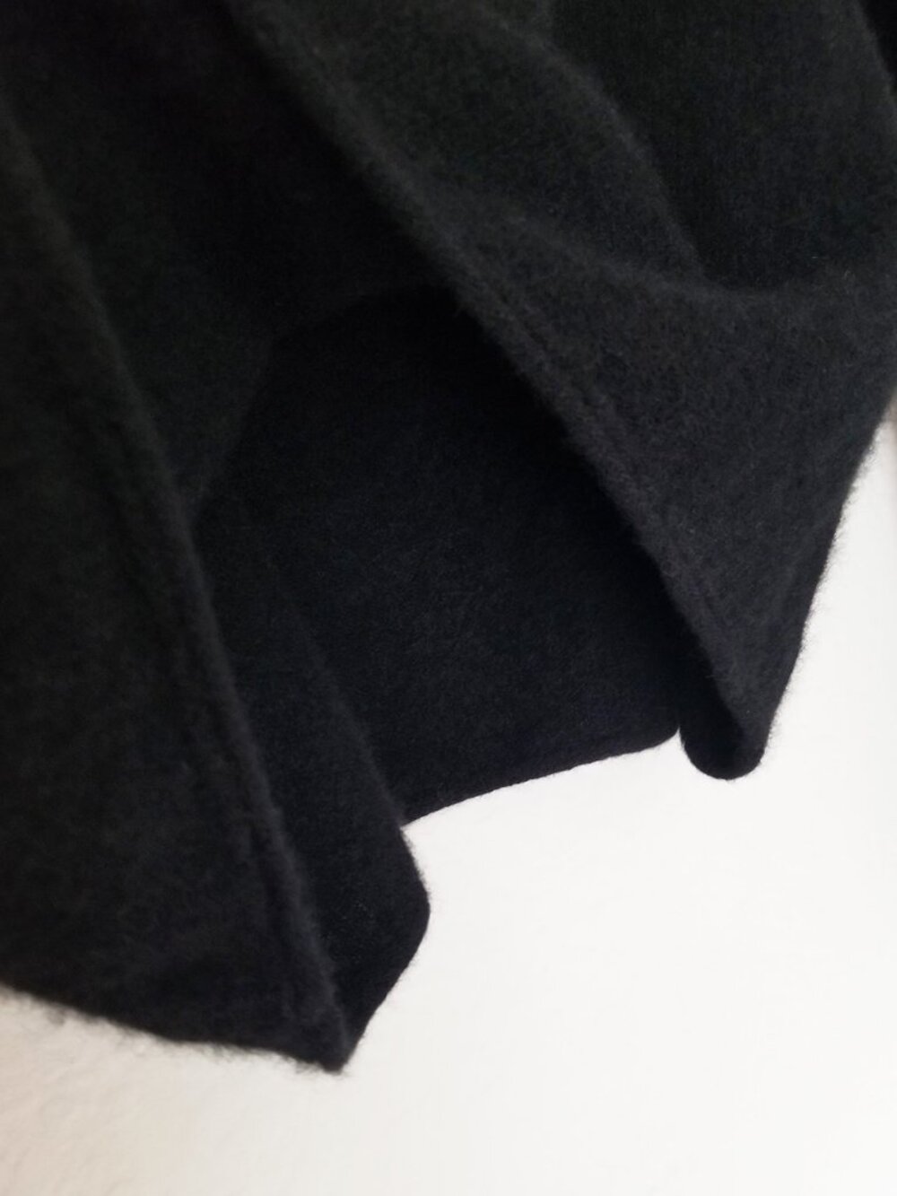 NAADAM Lightweight Cashmere Boatneck Sweater M Off Shoulder Black $148 Luxury - Picture 14 of 16